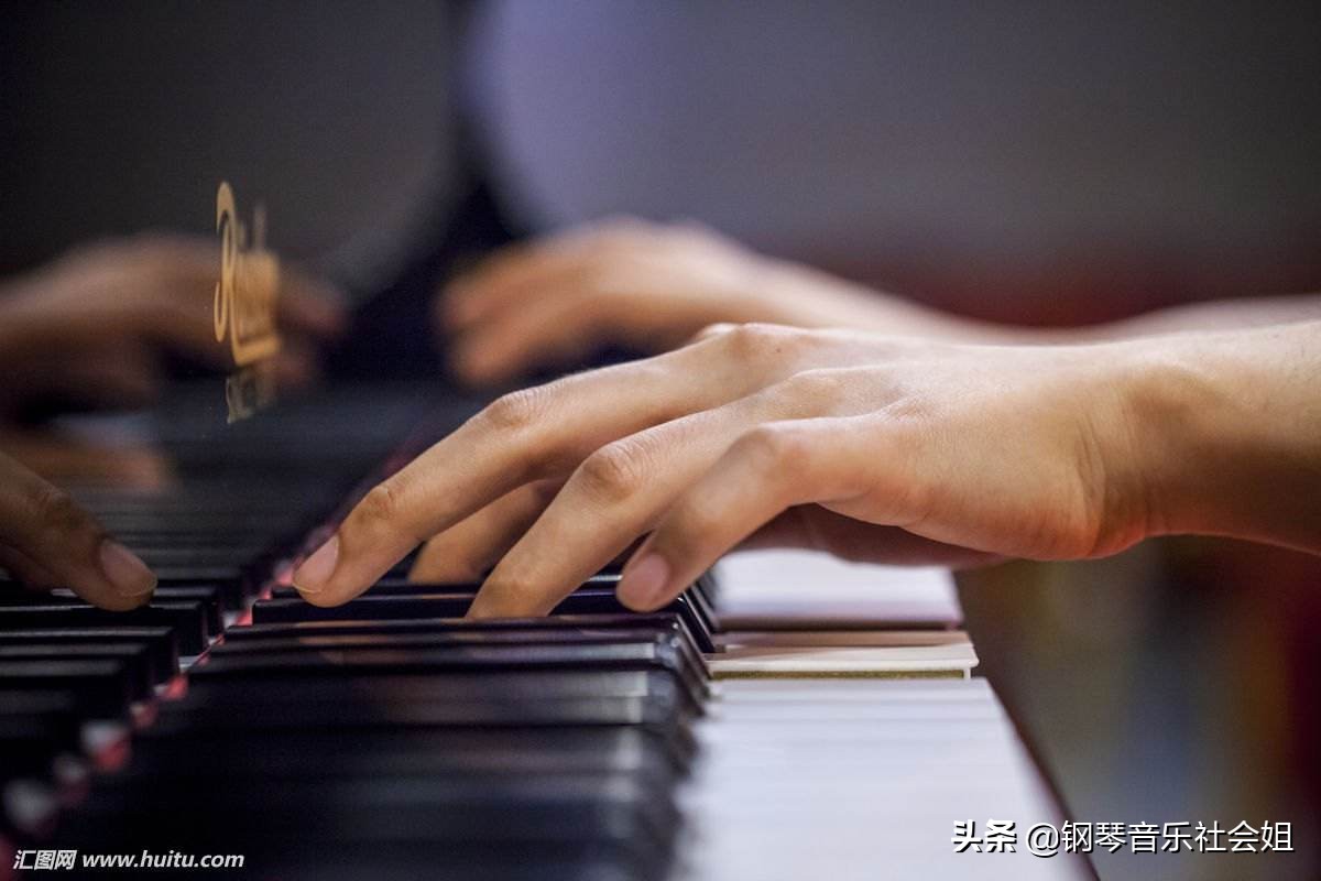 学钢琴是否真的和手大小无关？手小是硬伤，有