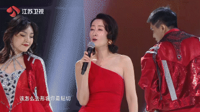 刘敏涛现身苍蝇小馆，被偷拍疑似黑脸，素颜被