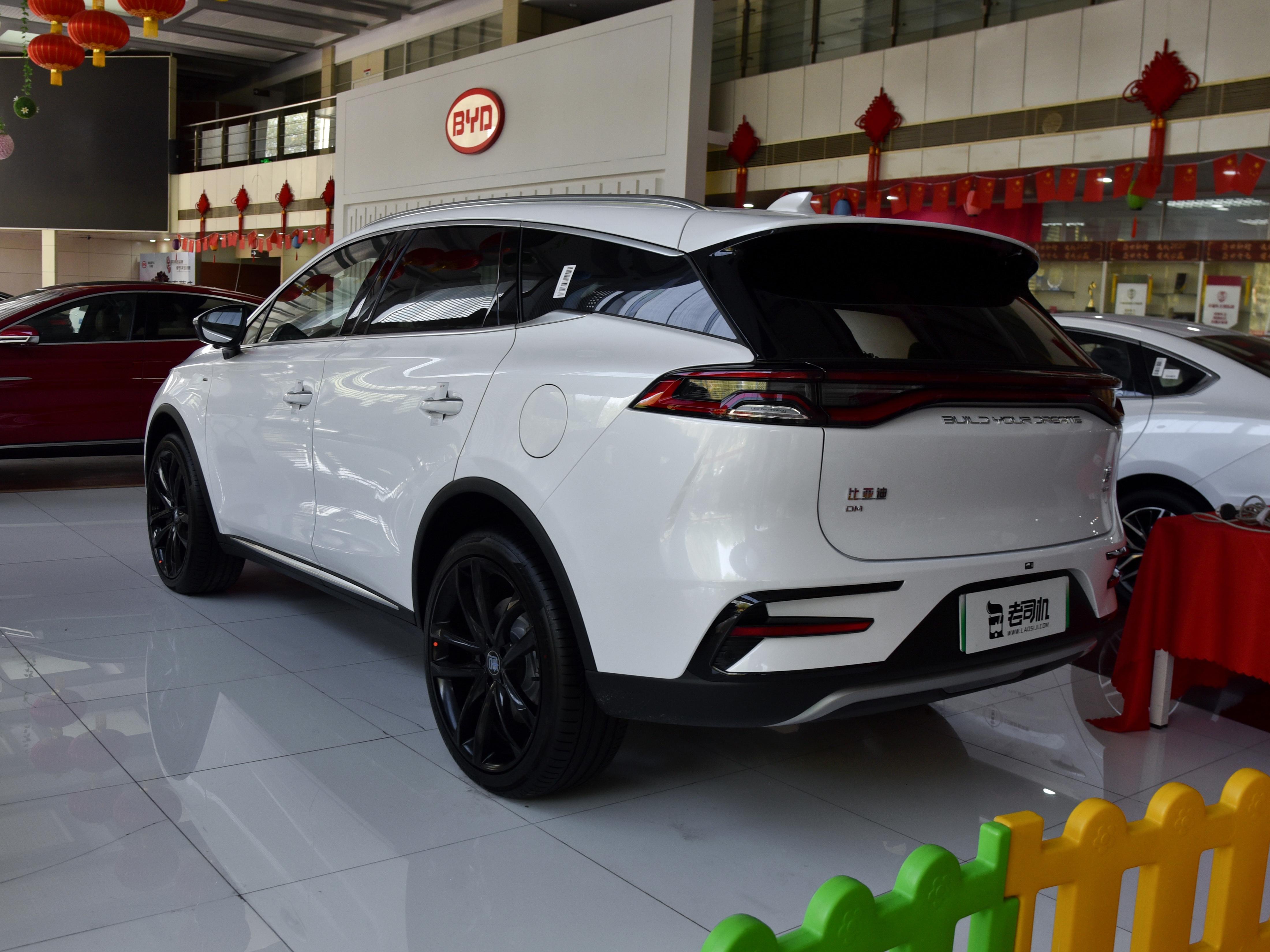 586马力的7座SUV，亲民价格超大的空间，油耗1.5L，实拍唐新能源