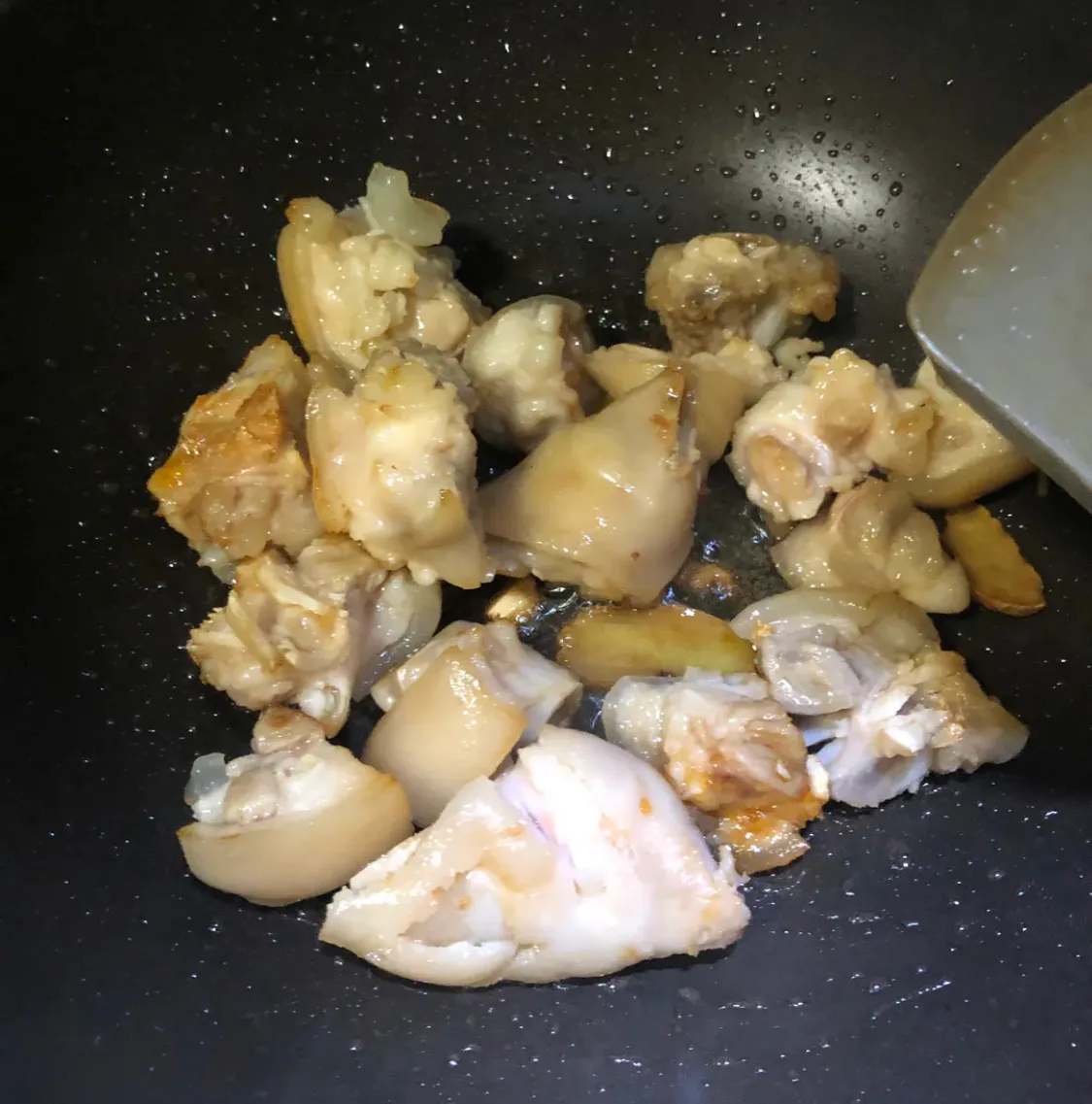 人见人爱的黄豆炖猪蹄,超简单 美食做法 第6张 人见人爱的黄豆炖猪蹄,超简单 美食做法 第6张