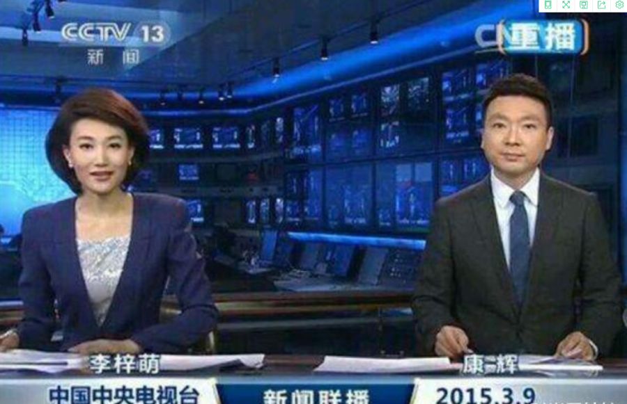 现年43岁的央视主播李梓萌，摘下假发后的样子完