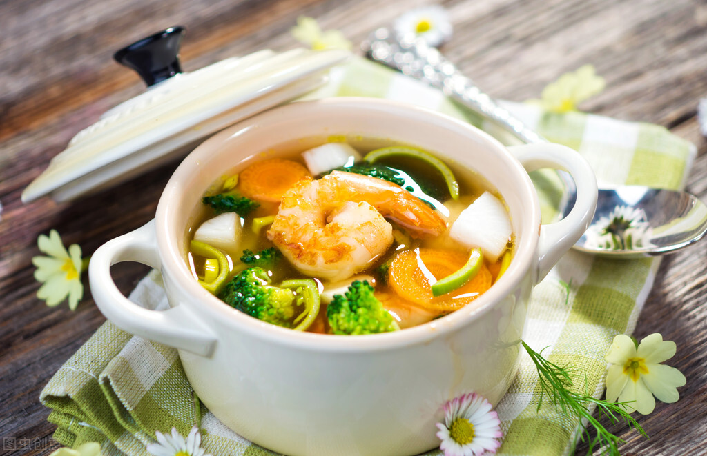 立夏前後要多喝湯，這5道湯水食材簡單，清熱下火，清爽促食慾
