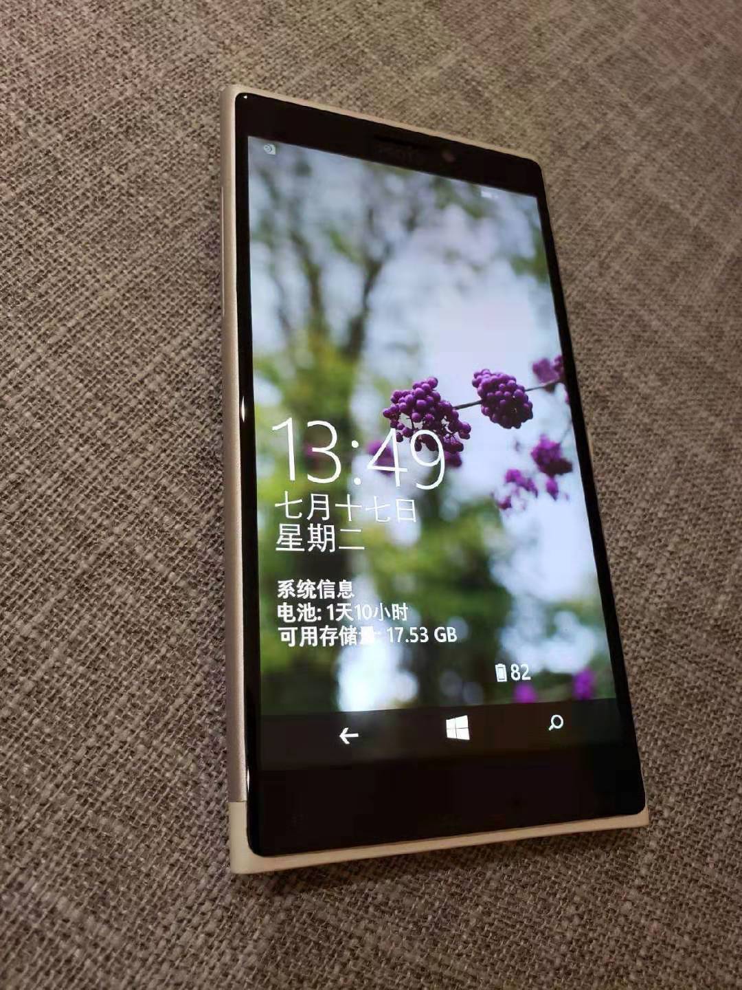 遺作！Nokia即将上市的Lumia1030手机上！现如今荣幸触到真机