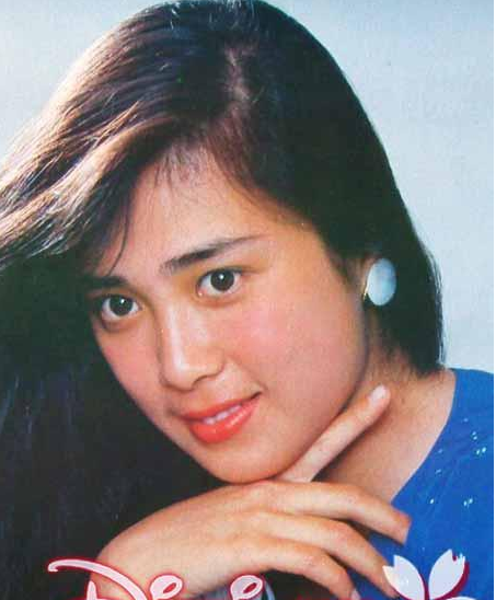 “最美妲己”傅艺伟：25岁爆红后息影经商败光家