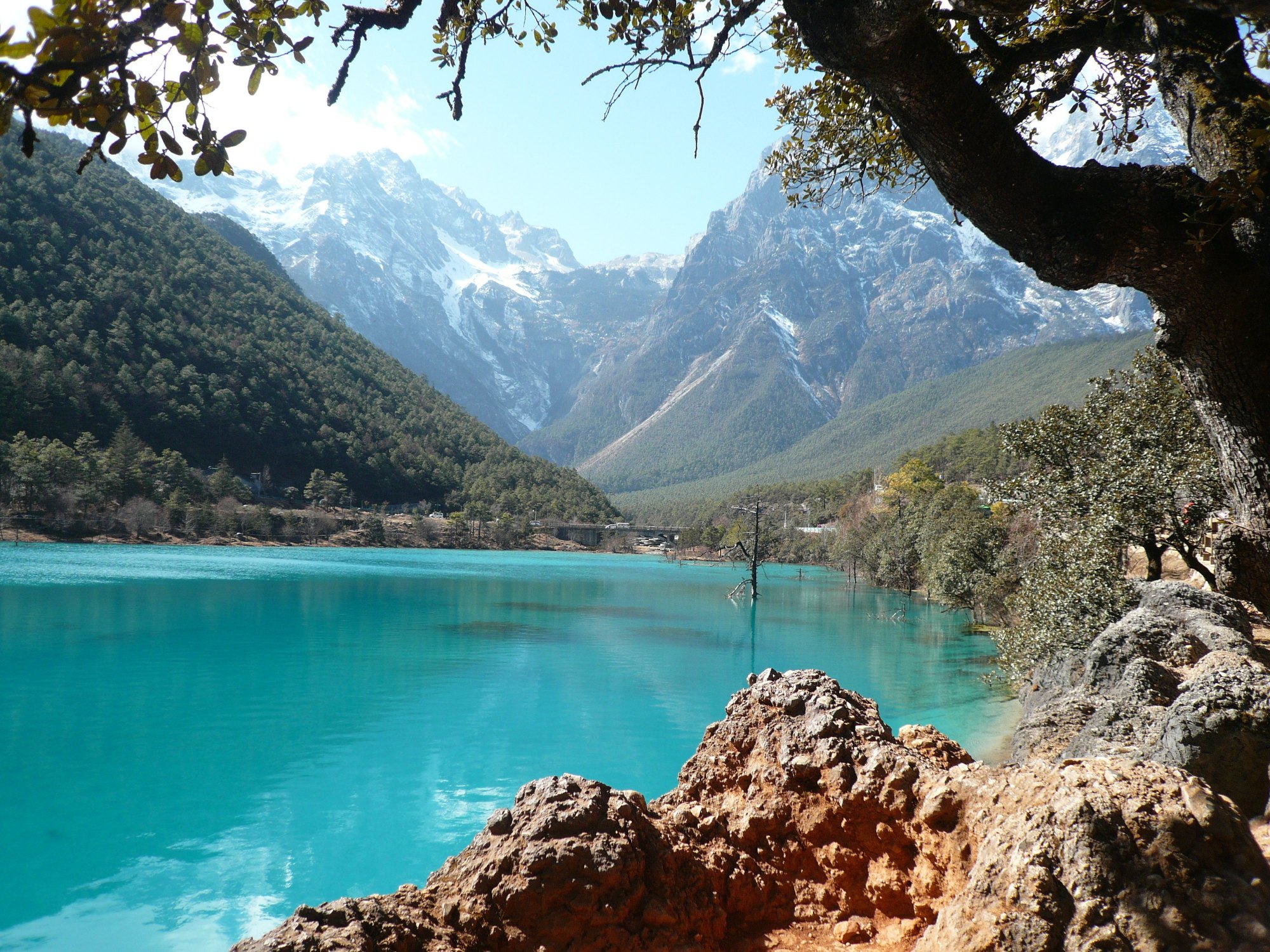 Coming to Lugu Lake will make people wonder if they are willing to forget the time and forget themselves in their dreams