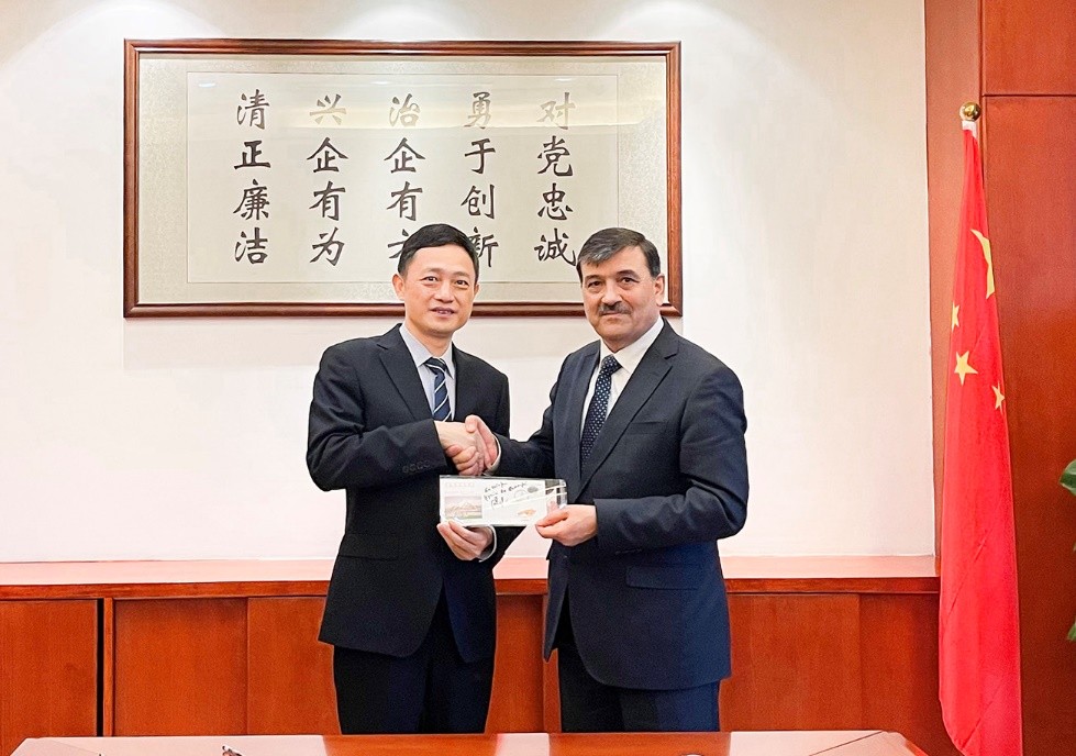 中宇力度與廣東省珠寶玉石交易中心簽署戰略合作協議