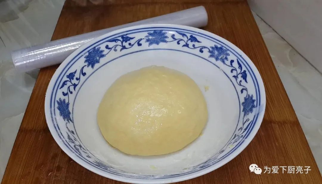 麵粉別炸油條了，鍋裡炸一炸，做出特色油炸酥，比麵包鬆軟又好吃