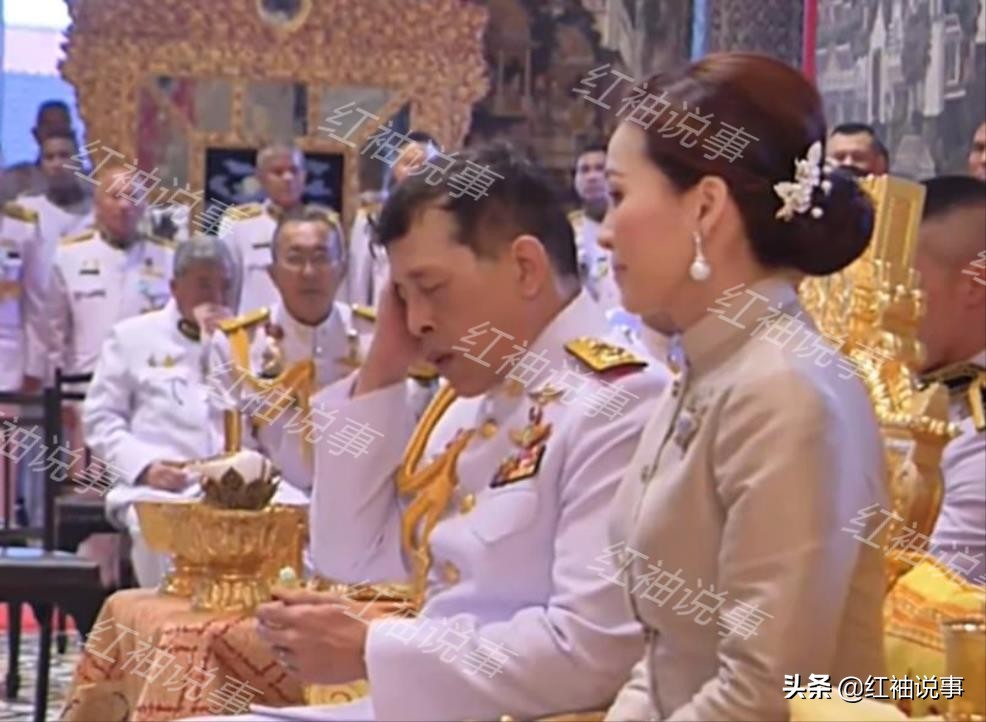 诗妮娜贵妃好心酸！以妾室身份跪拜苏提达，被对方“王之蔑视”