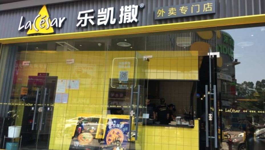 餐饮怪象：开门就是玩手机，为什么外卖店老板都这么闲？