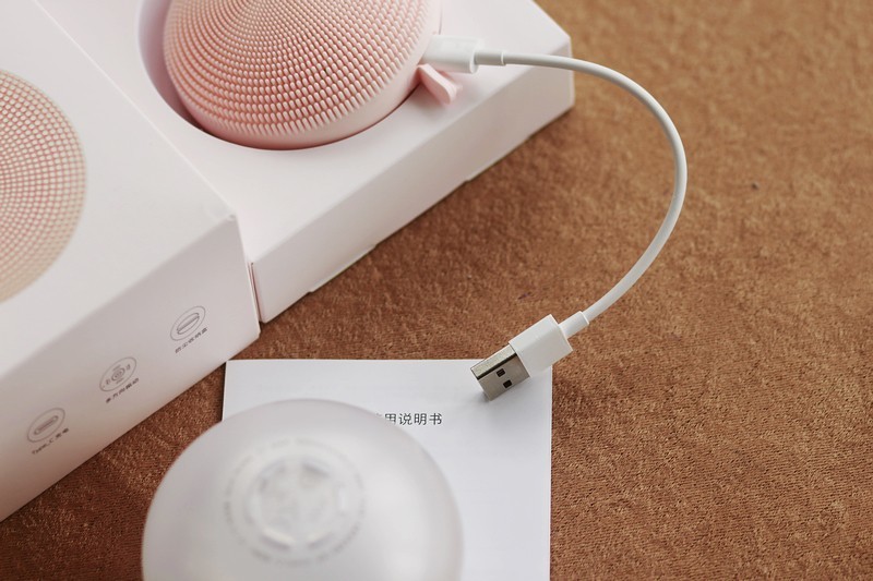 可以带进澡堂的米家洁面仪 IPX7级全身防水