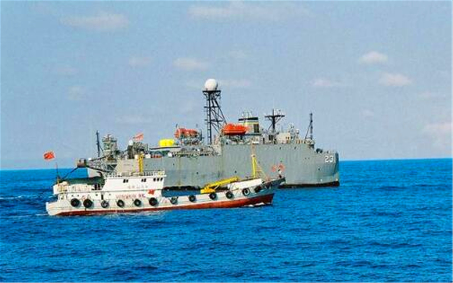 中国渔民立大功，无意间捞到5000吨“巨宝”，美