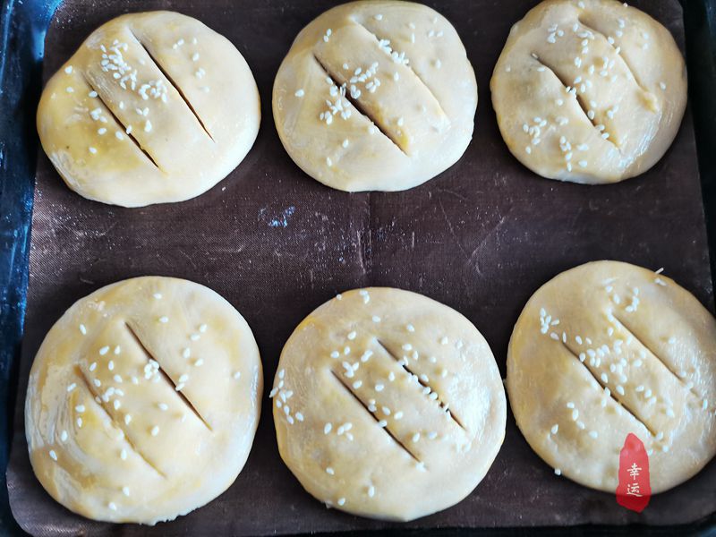 女神節的甜品製作完成，心情暢快如花，外酥內糯層次豐富