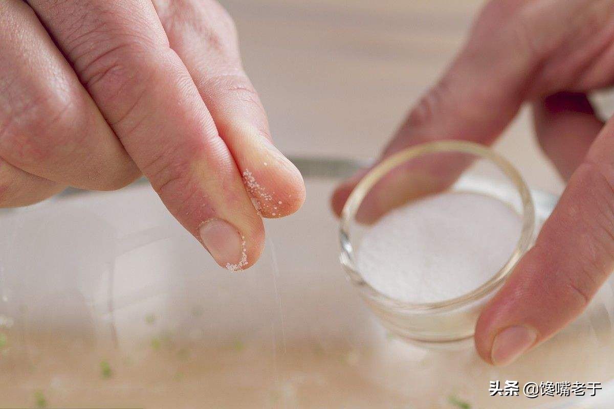 食用盐，该吃海盐还是精盐？二者区别很大，搞懂了再吃有助于健康