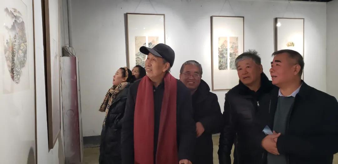 「笔墨心像」孙振国师生作品展隆重启幕