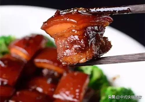 厨师长教你:烧、焖、煨的烹饪关键步骤,先收藏了!-第2张图片-农百科 厨师长教你:烧、焖、煨的烹饪关键步骤,先收藏了!-第2张图片-农百科