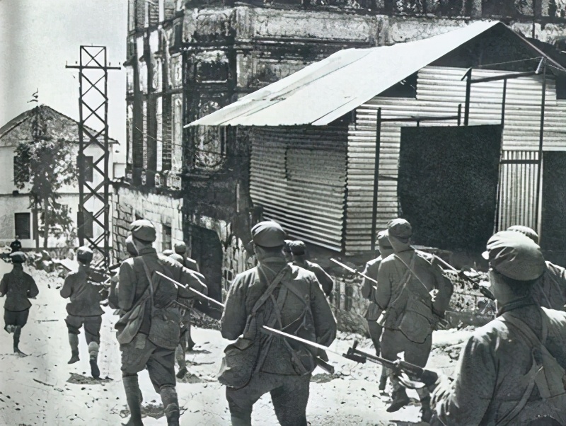 1979年中越战争：解放军即将打到首都河内，为何突然撤兵？
