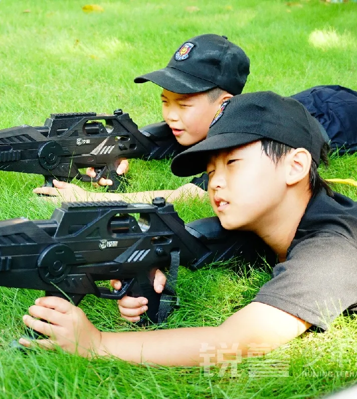 广东警官学院少年警训夏令营：别样的“云结营”，一样的警训情