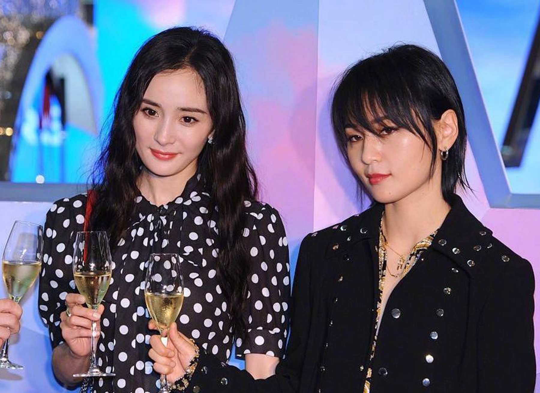 周笔畅整容成功！大方回应：本来照着杨幂整，结果却像杨紫刘诗诗