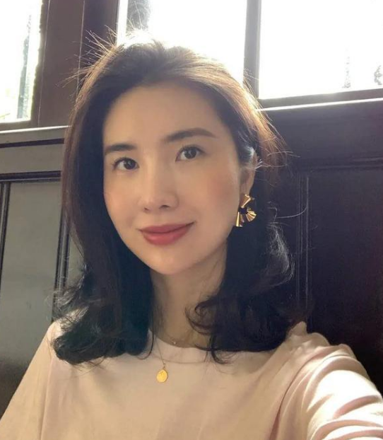 天猫总裁出轨秒撤热搜，资本裹挟舆论的风气真