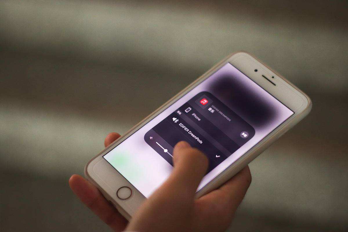 蓝牙耳机怎么选？漫步者通话降噪耳机才是职场人士的心头好