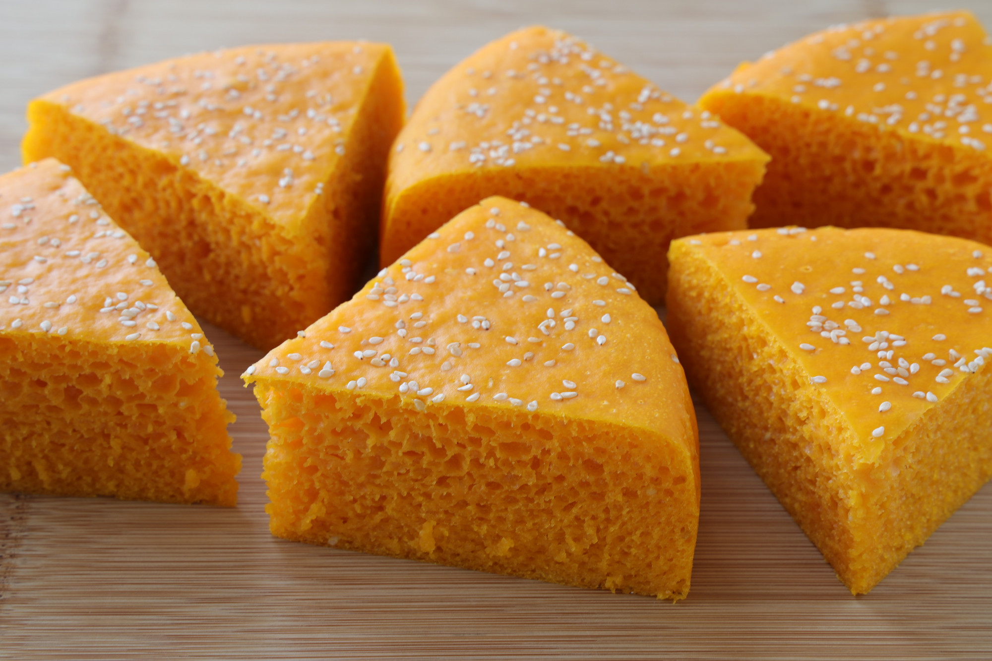 饭店必点的主食，比发糕好吃，比馒头营养，在家简单易做，好吃