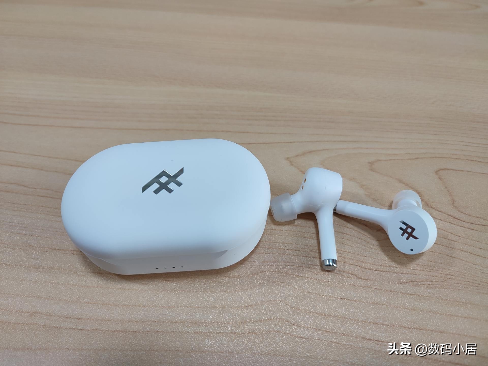 爱蛙 Air Time Pro2真无线蓝牙耳机测评