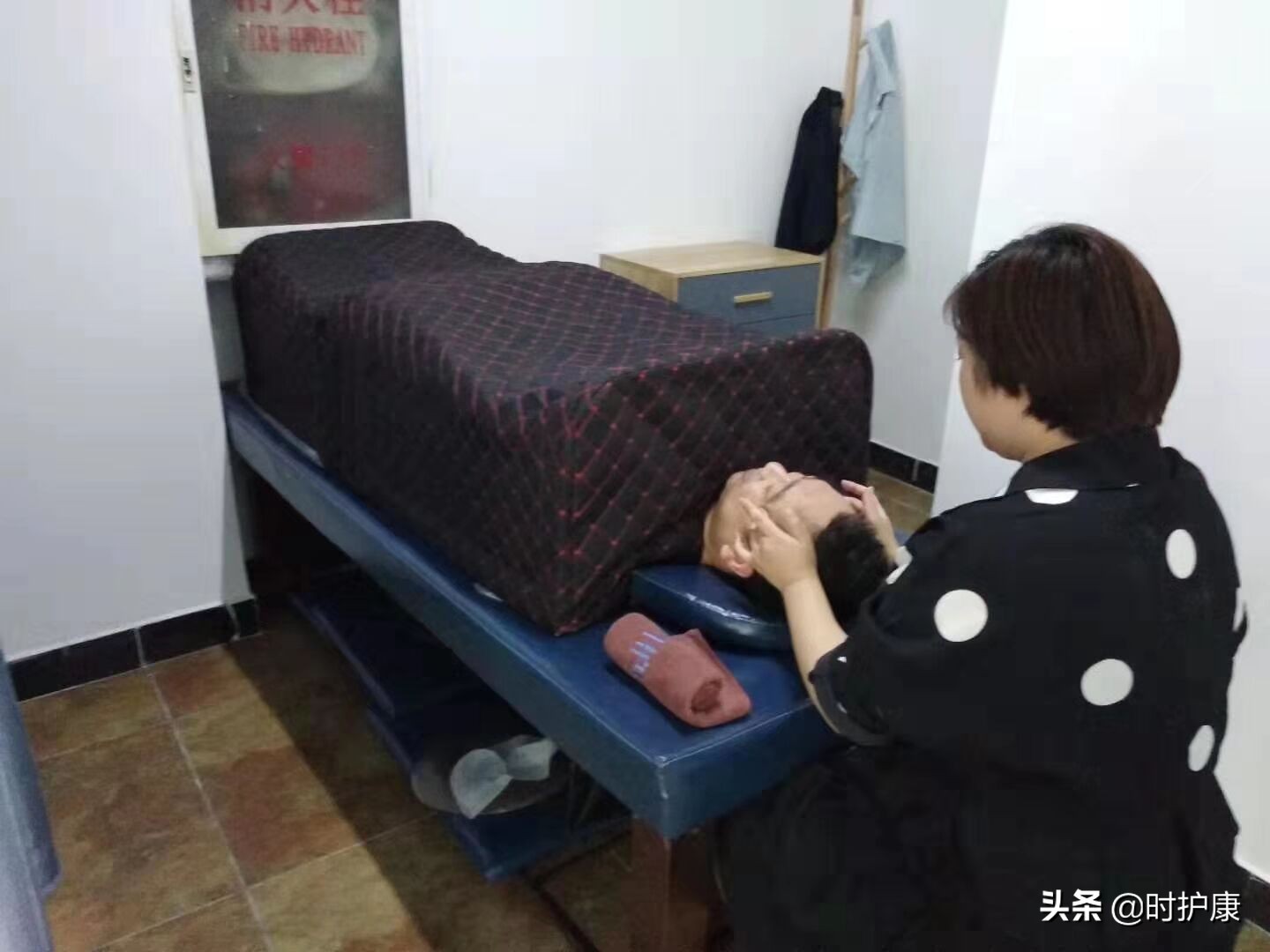 艾灸成本很低，加盟艾灸館需要的具體費(fèi)用是多少？