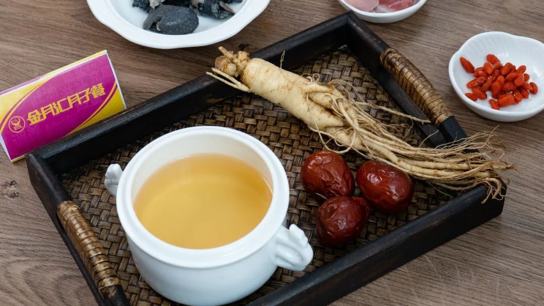 叮咚~您订的月子餐到了