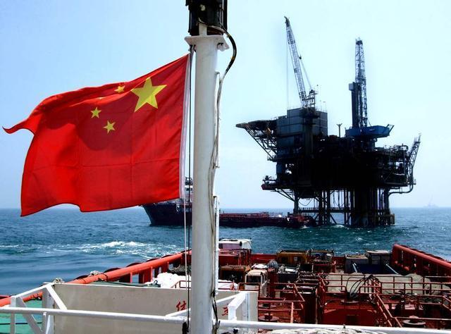 中国本身就缺石油，为什么还要往外出口石油，并且卖得比国内便宜
