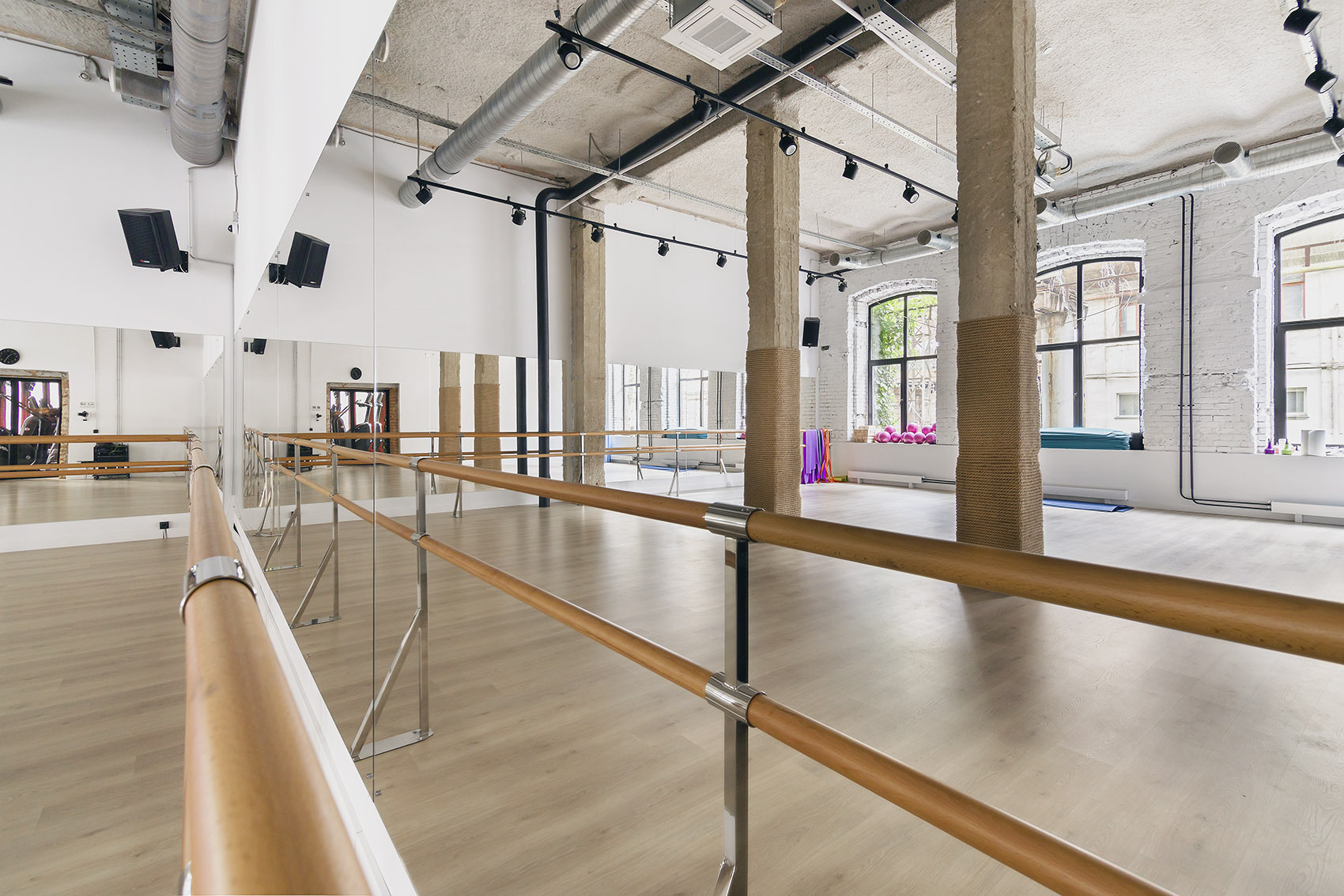 紡織工廠變身健身俱樂部，設計讓空間煥然一新