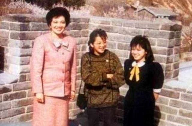 全球首位华人女总统！以中国人身份自豪，上任就让美军撤离
