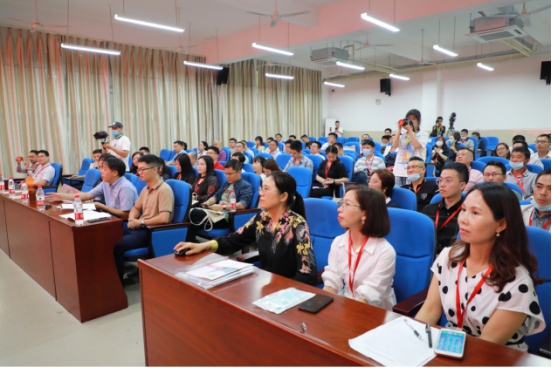 福建江夏学院：举行首届工商名流阳明心学兴业研修班开学典礼