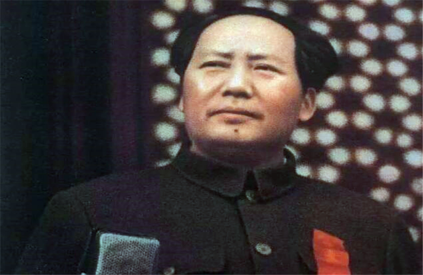 抗美援朝胜利后，金日成送给毛主席24箱苹果，为何士兵都不敢吃？