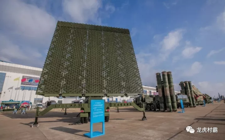 美军终于遇见硬茬了，中国雷达发现F22战机，飞