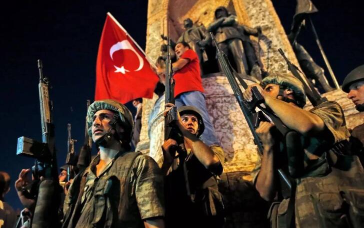 土耳其發生內亂，反對黨要求提前選舉，前總理警告：出現政變言論