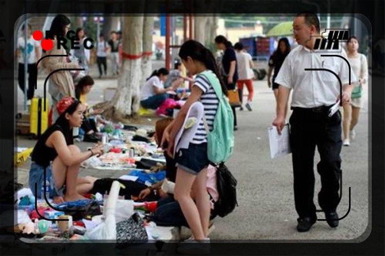 目前开放地摊经济，市场上有哪些小生意适合摆
