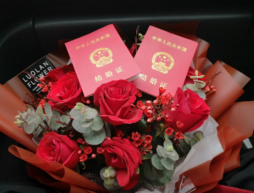 高校寝室的“天花板”，夫妻宿舍成景点，高考生：拼搏一年上南开