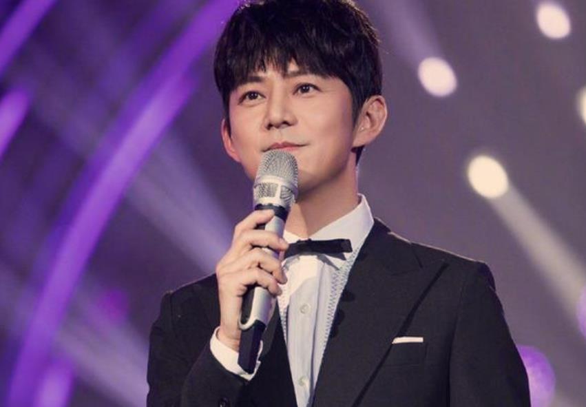 何炅老师为何人缘这么好，凭什么把主持人当得