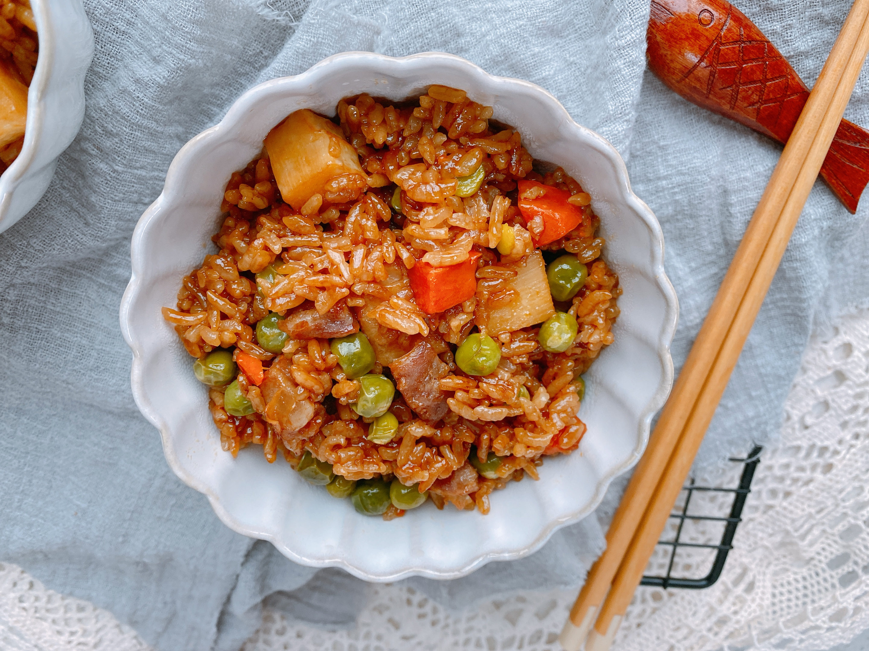 清明節限定美食，用2種春季特有食材燜一鍋飯，這才是春天的味道