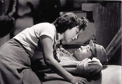 著名影星被判死刑，在法庭上说：我不是中国人