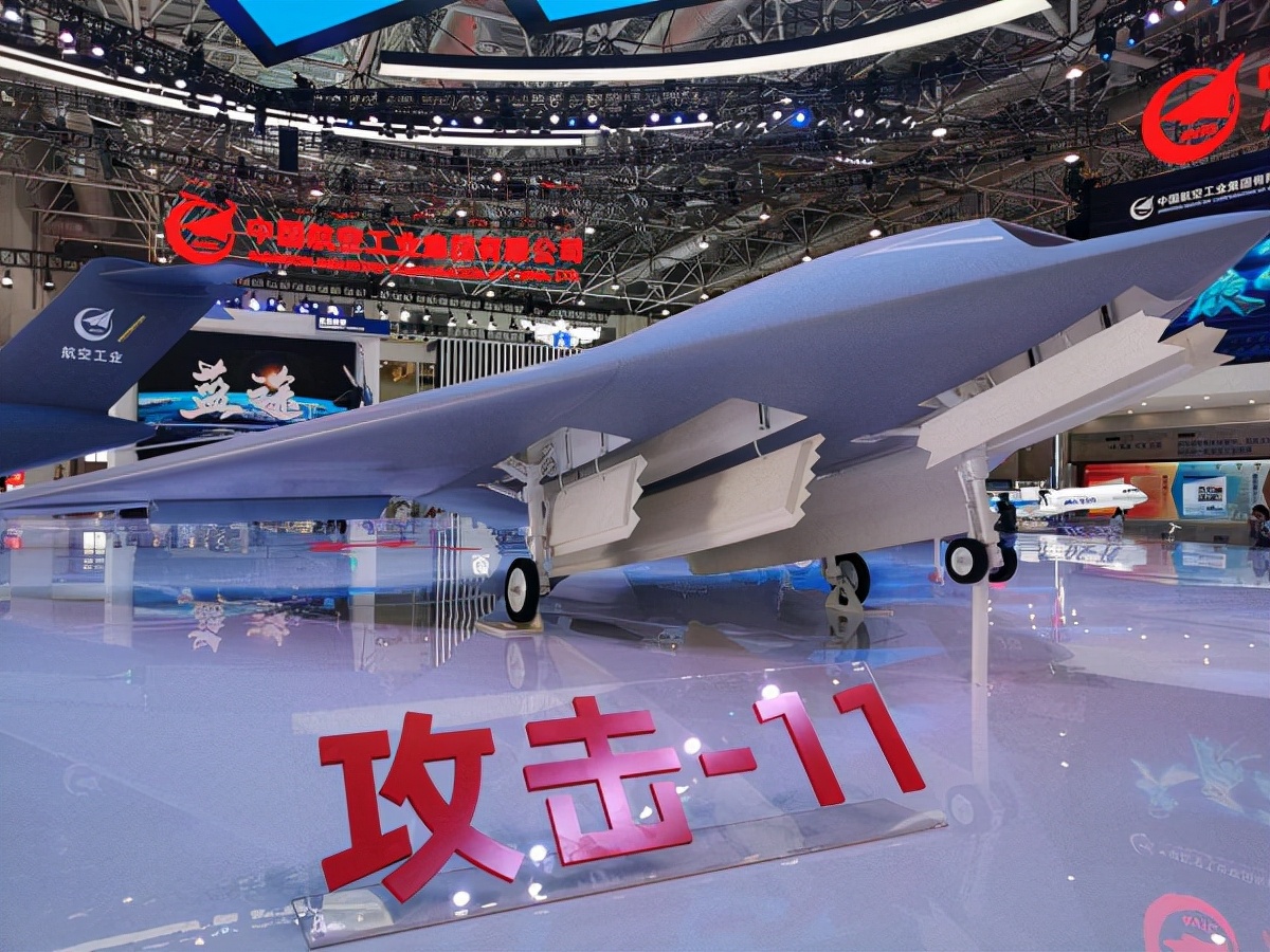 ����ר�ҽ����麣��չ���й��Ĺ���11���˻������ı�����ս����ϵ