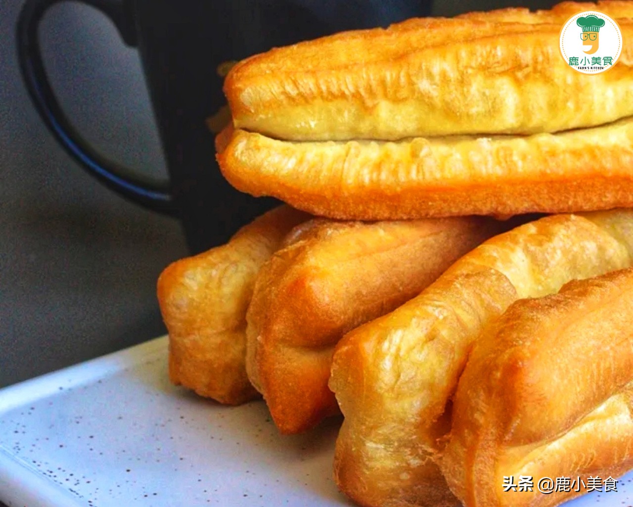 春節早餐怎能少了炸油條，牢記3個竅門，油條酥脆蓬鬆，美味滿足