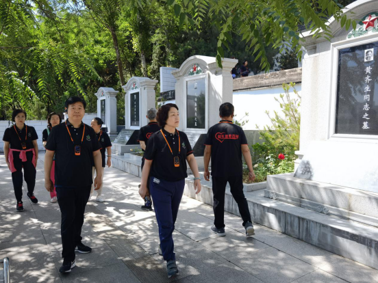 河南郑州：追寻延安精神 汲取精神力量