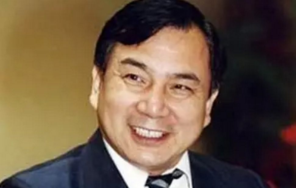 奥巴马、特朗普都与他交好！人生最辉煌时，“