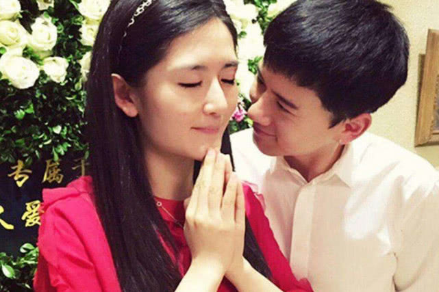 謝娜慶雙胞胎滿3歲，孕期不忘為女兒舉辦節目，跳跳俏俏近照超萌