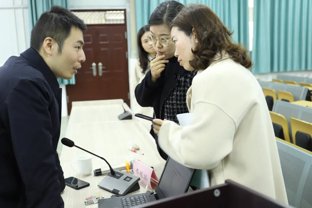 专家指引促科研 课题研究促发展丨天府新区南湖小学春季课题培训