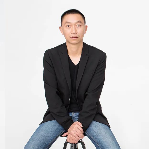 生活不止眼前的苟且，还有公司楼下的诗与远方
