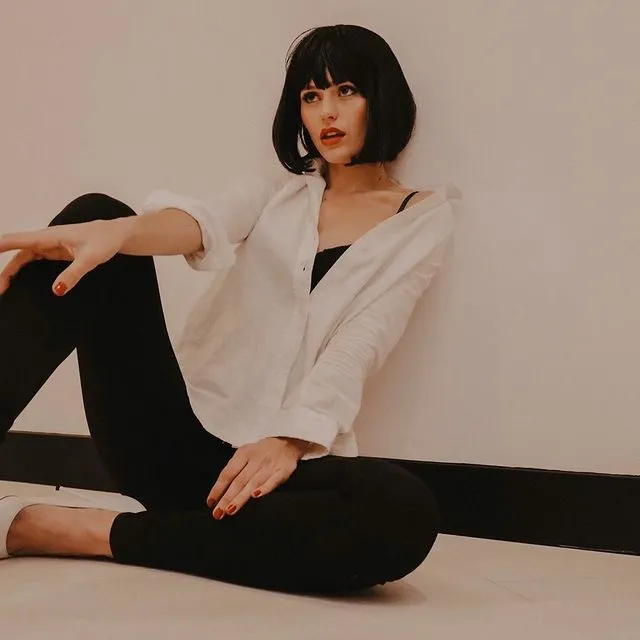 还惦记着呢？格里芬点赞雄鹿老板女儿Mallory靓照