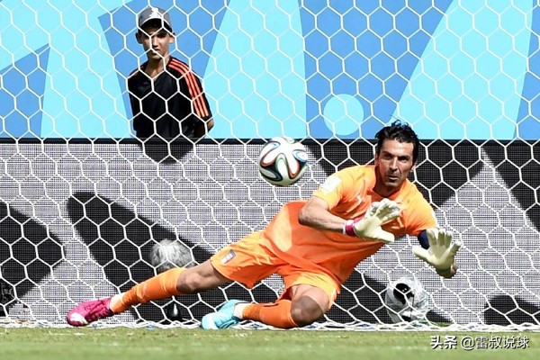 布冯守住的不仅仅是球门，更是我们的青春回忆