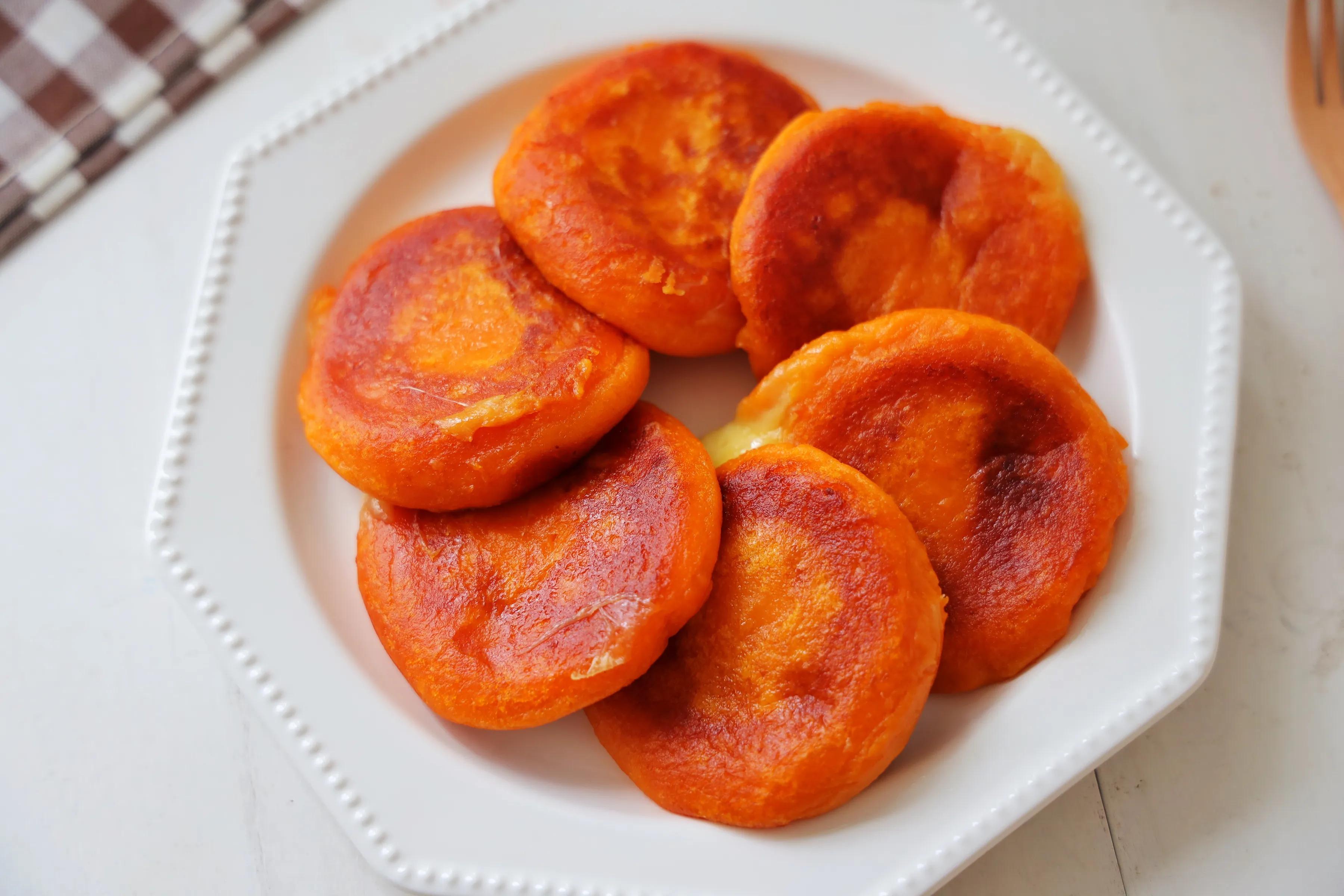 爆漿的紅薯芝士餅，咬一口柔軟又拉絲，孩子吃了還想吃，太美味了